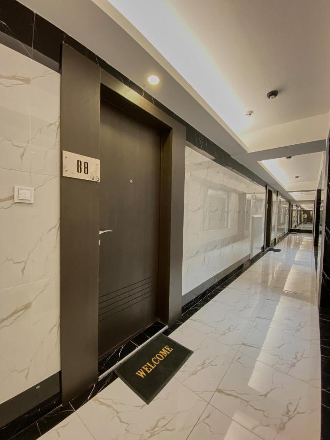 Stylish Apartment, Skopje Centre - Private Parking - Panoramic Views Kültér fotó