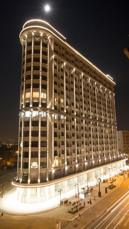 Stylish Apartment, Skopje Centre - Private Parking - Panoramic Views Kültér fotó